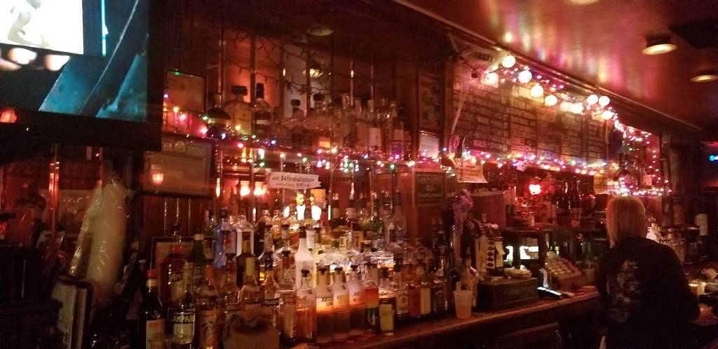 Alligator Lounge | restaurant | 600 Metropolitan Ave, Brooklyn, NY 11211, USA | 7185994440 OR +1 718-599-4440