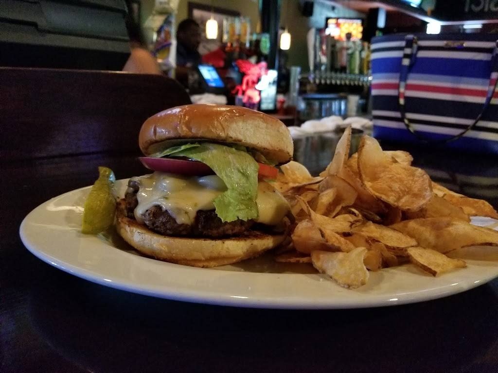 The Islander Bar & Grille | restaurant | 7581 Pearl Rd, Middleburg Heights, OH 44130, USA | 4402431292 OR +1 440-243-1292