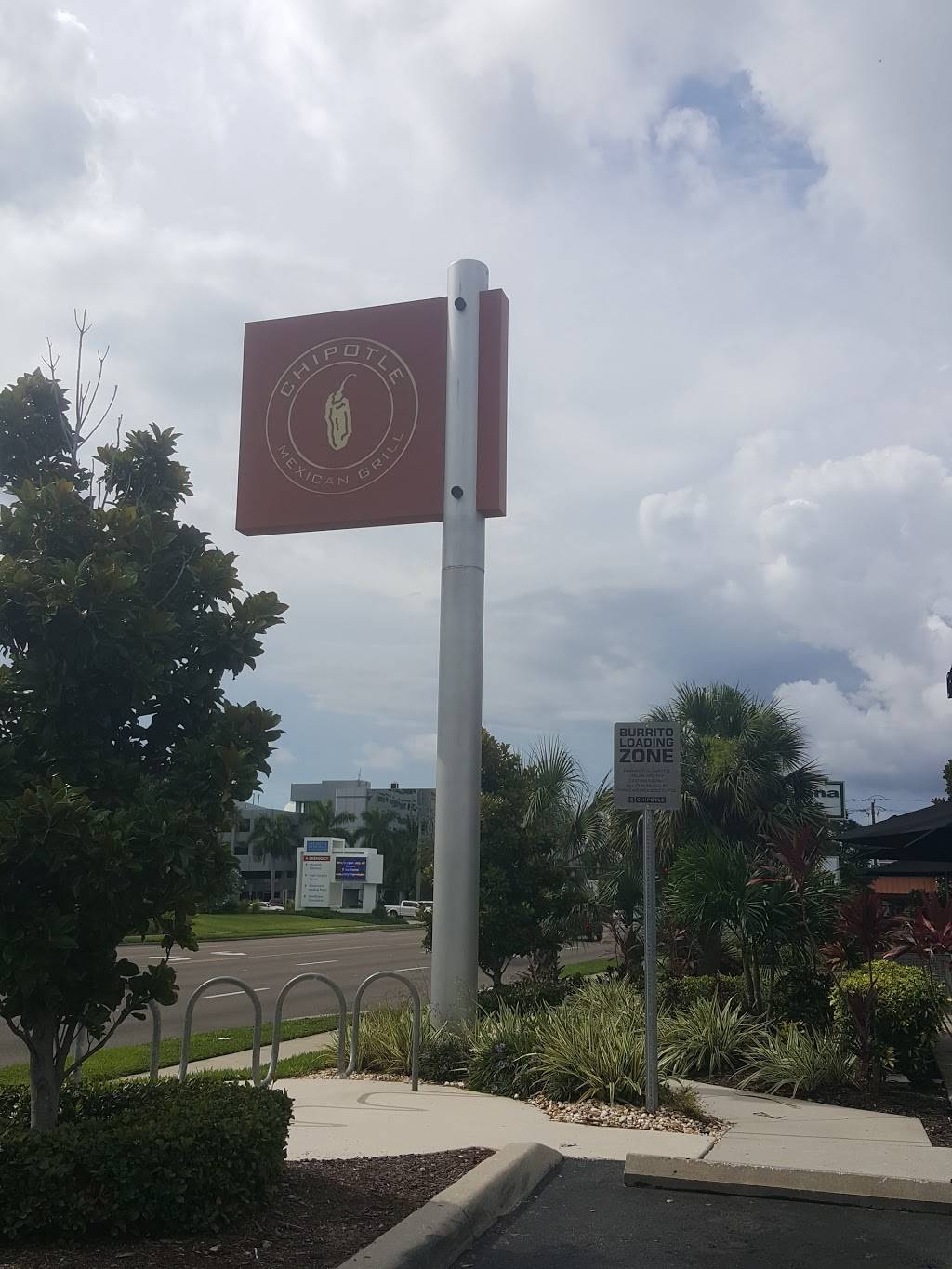 Chipotle Mexican Grill | restaurant | 1707 S Tamiami Trail, Sarasota, FL 34239, USA | 9419576406 OR +1 941-957-6406