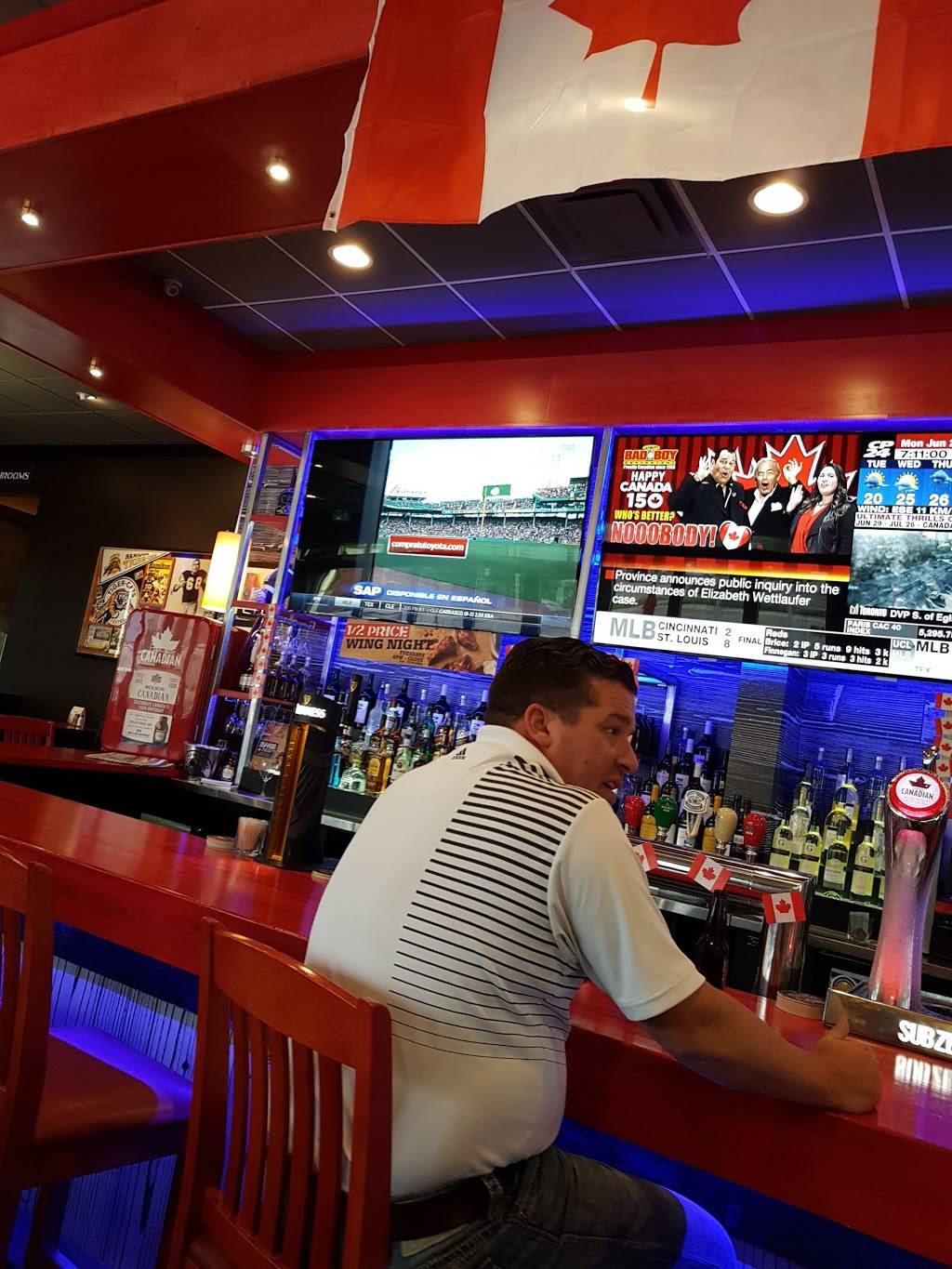 St. Louis Bar & Grill | restaurant | 202 Clair Rd E, Guelph, ON N1L 0G6, Canada | 5197630265 OR +1 519-763-0265