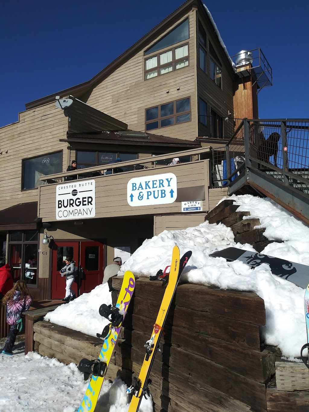 Brown Lab Pub and Bakery | restaurant | 22 Crested Mountain Ln, Crested Butte, CO 81225, USA | 9703494757 OR +1 970-349-4757