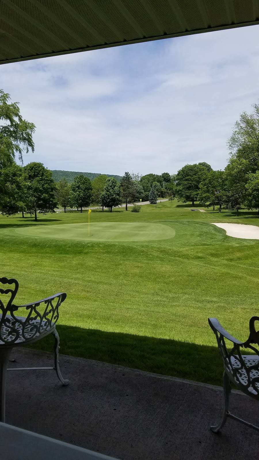 Wellsville Country Club | restaurant | 3006 Riverside Dr, Wellsville, NY 14895, USA | 5855936114 OR +1 585-593-6114