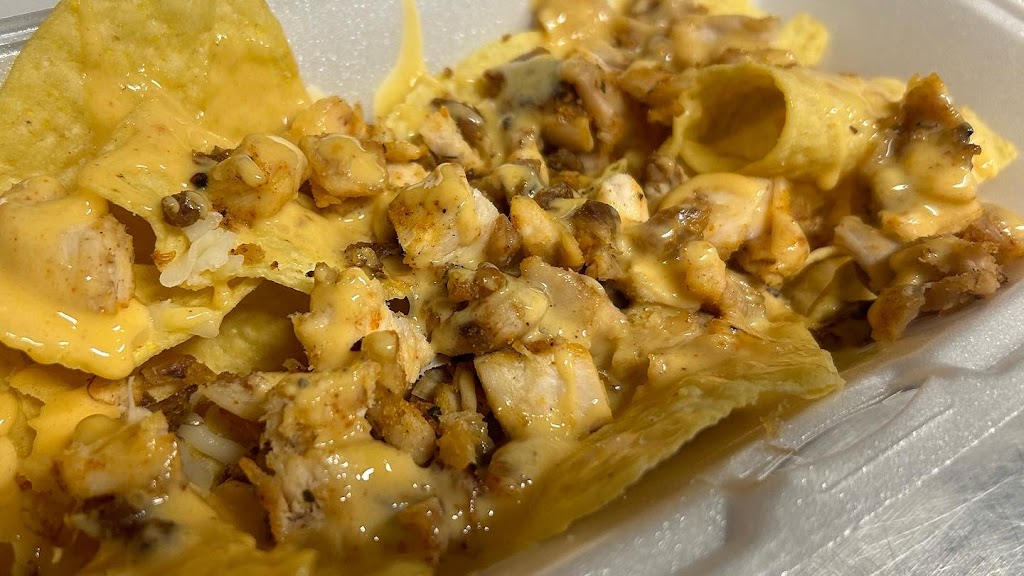 Cs Chicken Coop | restaurant | 3215 South Ave, Youngstown, OH 44502, USA | 2343132087 OR +1 234-313-2087