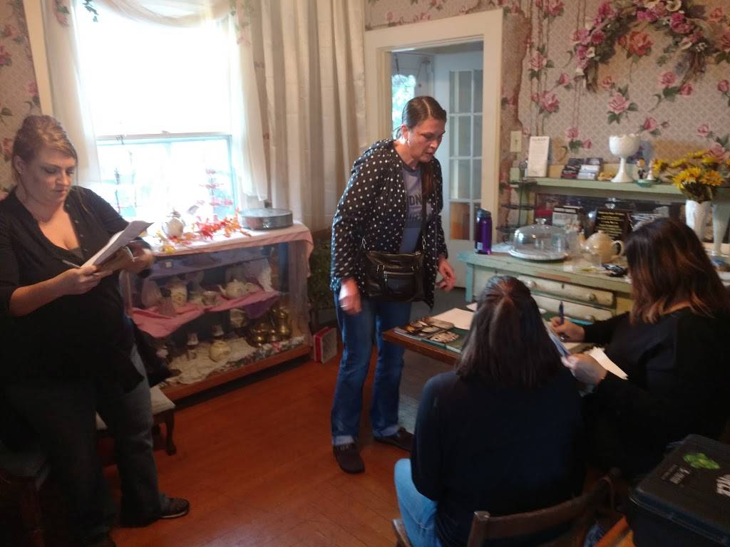 Sweet Memories Sandwich Shop | restaurant | 105 W Breton St, Potosi, MO 63664, USA | 5734369140 OR +1 573-436-9140