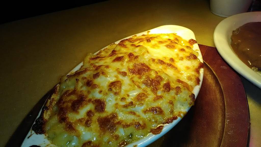 Big Mikes | restaurant | 120 N Pine St, Gloversville, NY 12078, USA | 5187253647 OR +1 518-725-3647