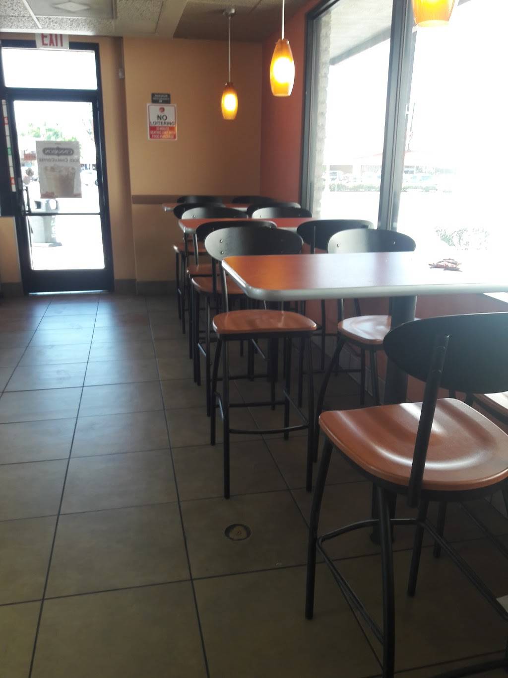 Jack in the Box | restaurant | 22664 Ventura Blvd, Woodland Hills, CA 91364, USA | 8182243460 OR +1 818-224-3460