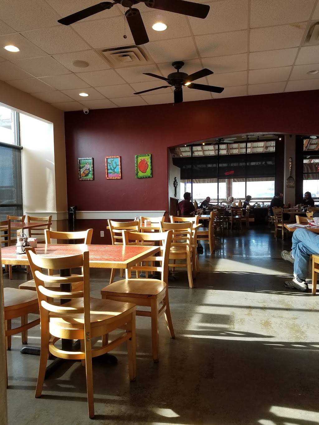 Garcias | restaurant | 1917 Dutton Dr, San Marcos, TX 78666, USA | 5123927600 OR +1 512-392-7600