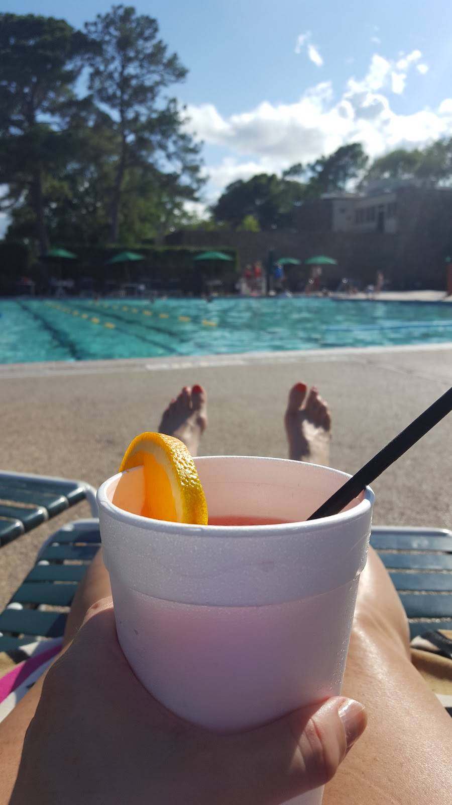 Walden Yacht Club | restaurant | 13101 Melville Dr, Montgomery, TX 77356, USA | 9365824222 OR +1 936-582-4222