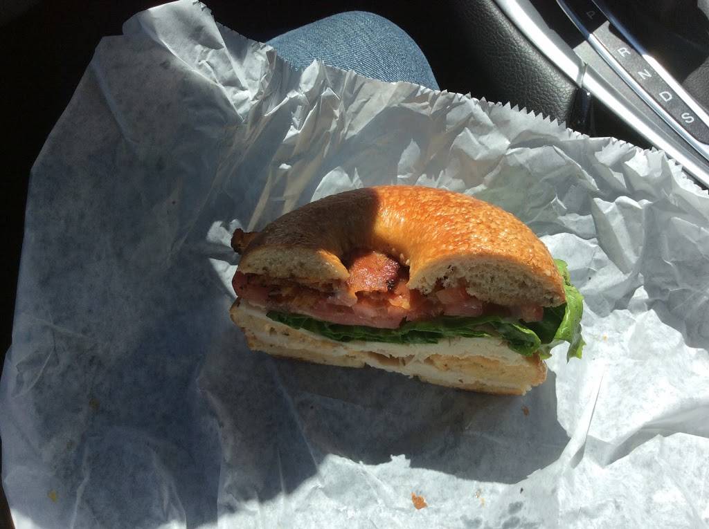 Brueggers Bagels | bakery | 5198 W Taft Rd, Syracuse, NY 13212, USA | 3153960371 OR +1 315-396-0371