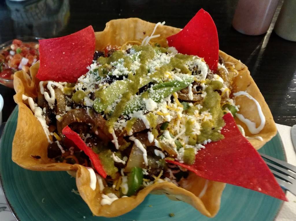 El Pochos Mexican Grill | restaurant | 990 Lisbon St, Lewiston, ME 04240, USA | 2073333226 OR +1 207-333-3226