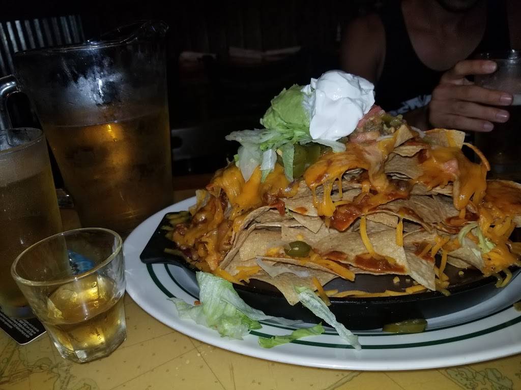 Flanigans Seafood Bar and Grill | restaurant | 2401 10th Ave N, Lake Worth, FL 33461, USA | 5619644666 OR +1 561-964-4666