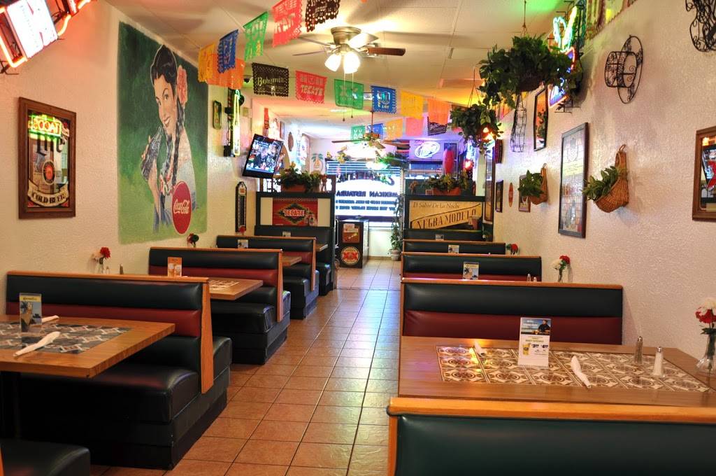 Carmelitas Mexican Restaurant | restaurant | 5211 Park St N, St. Petersburg, FL 33709, USA | 7275452956 OR +1 727-545-2956