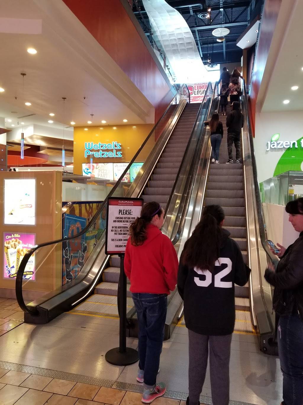 Century 20 Oakridge and XD | meal takeaway | 925 Blossom Hill Rd Ste 2000, San Jose, CA 95123, USA | 4082257340 OR +1 408-225-7340