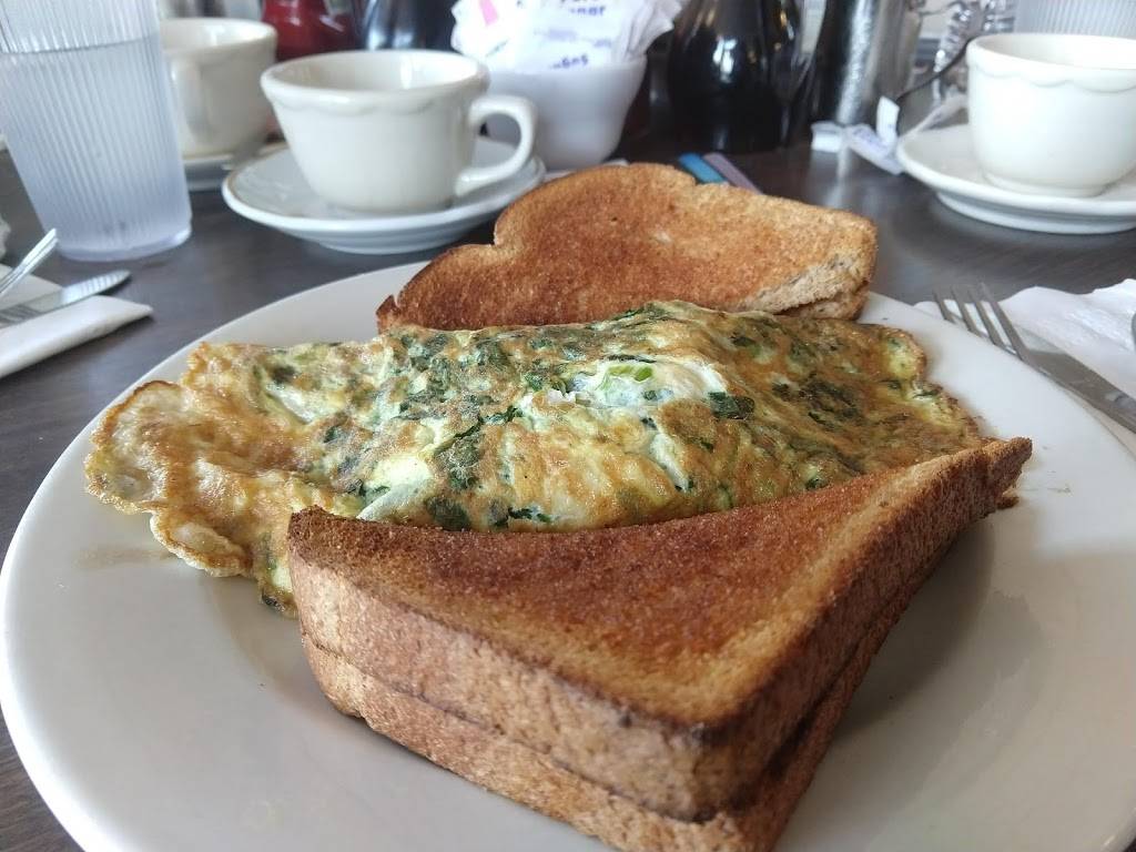 Anthonys Pancake House | restaurant | 710 Montauk Hwy, Montauk, NY 11954, USA | 6316689705 OR +1 631-668-9705