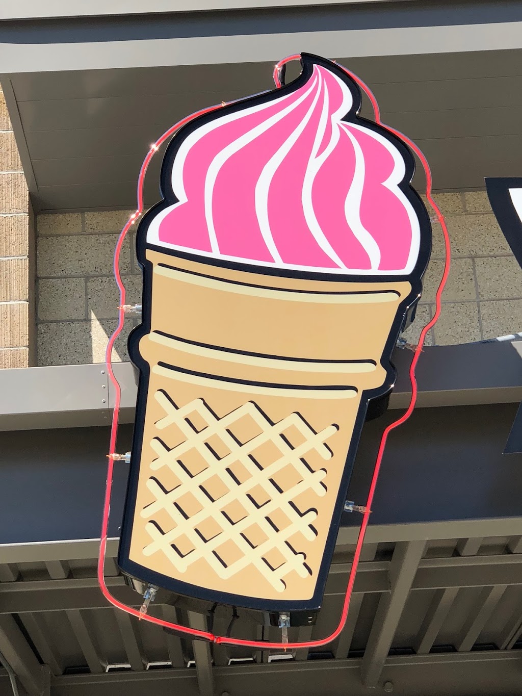 Fanci Freez Burgers and Shakes | restaurant | 1750 W McMillan Rd #100, Meridian, ID 83646, USA | 2088136226 OR +1 208-813-6226