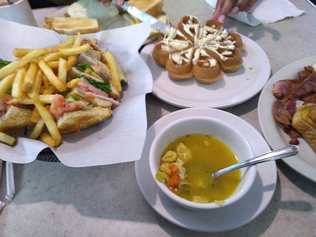 Park Falls Family Restaurant | restaurant | 1171 S 4th Ave, Park Falls, WI 54552, USA | 7157622090 OR +1 715-762-2090