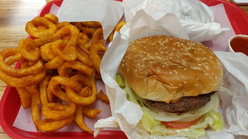 Tonys Cable Car Restaurant | restaurant | 2500 Geary Blvd, San Francisco, CA 94115, USA | 4159312416 OR +1 415-931-2416