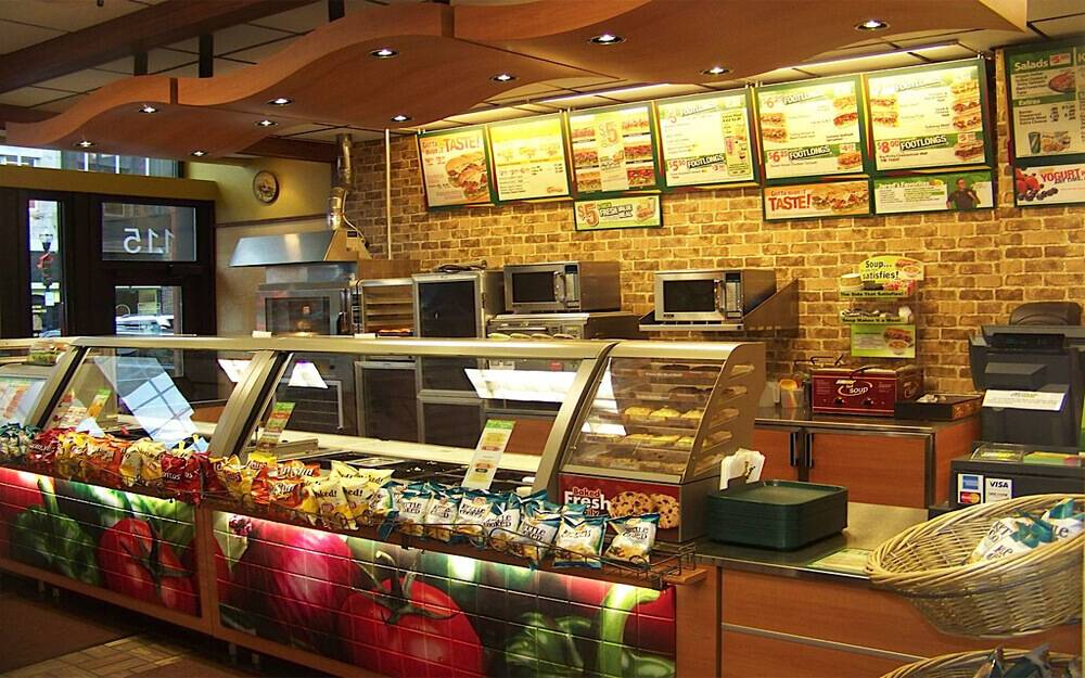 Subway Restaurants | restaurant | 635 N Main St Suite B3, Corona, CA 92880, USA | 9512724224 OR +1 951-272-4224