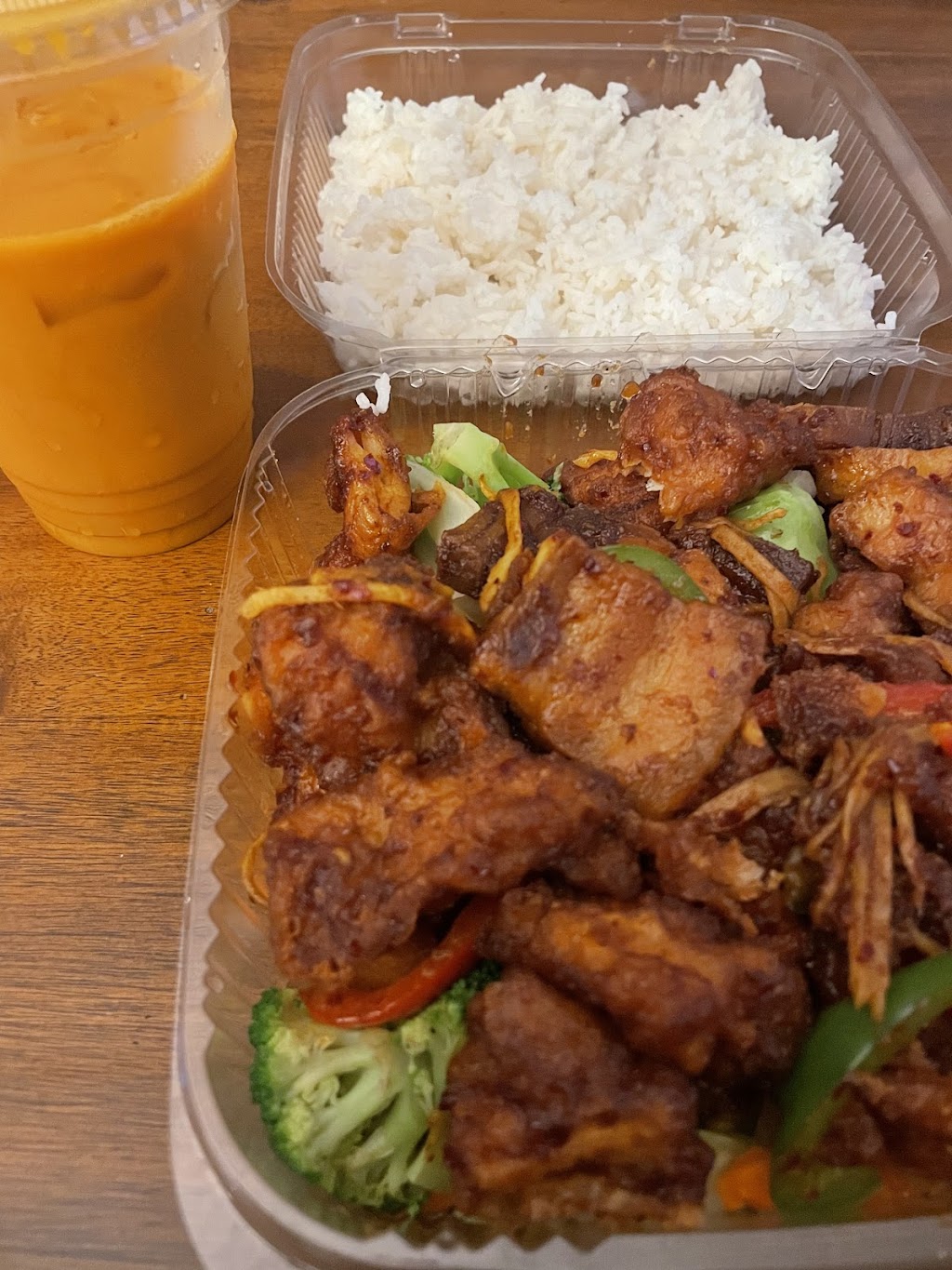 Thai Vendor | restaurant | 907 SW Gibbs St, Portland, OR 97239, USA | 5039735907 OR +1 503-973-5907