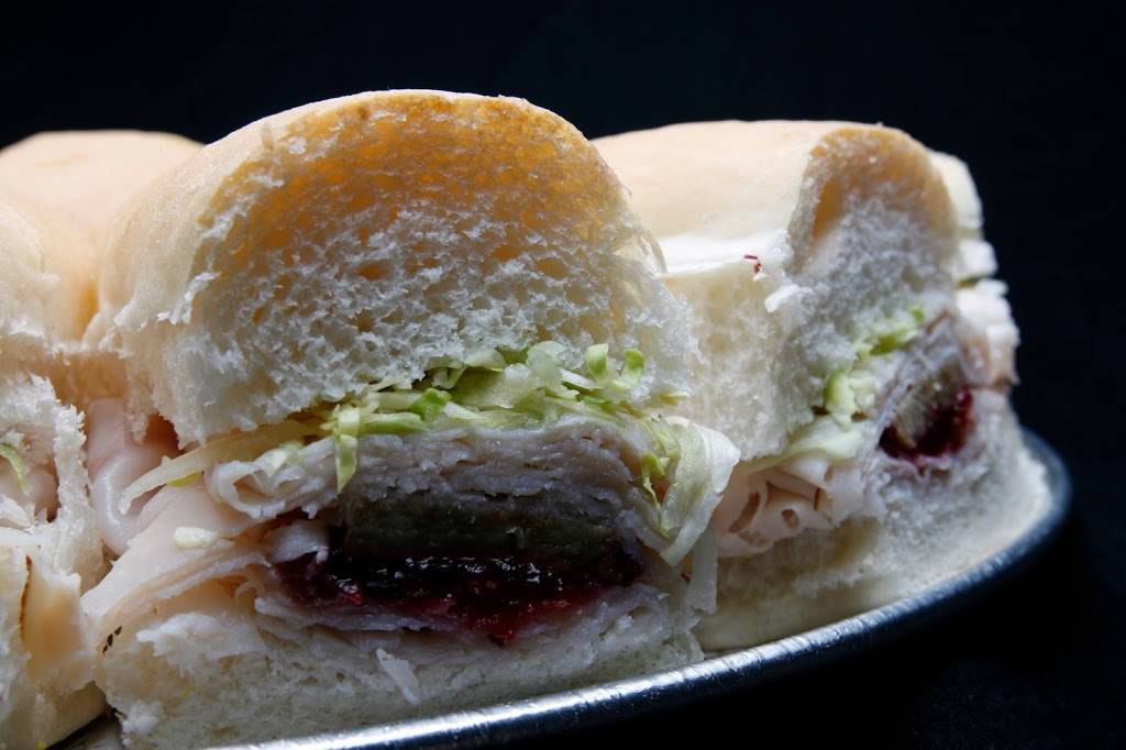 The Linden Store | restaurant | 162 Linden St, Wellesley, MA 02482, USA | 7812379229 OR +1 781-237-9229