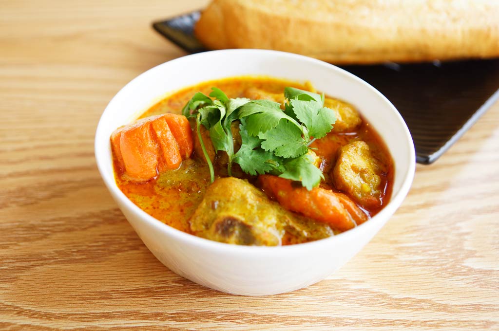 CoCo Vietnamese Sandwiches & Phở | restaurant | 1613 W Lawrence Ave, Chicago, IL 60640, USA | 7735164760 OR +1 773-516-4760