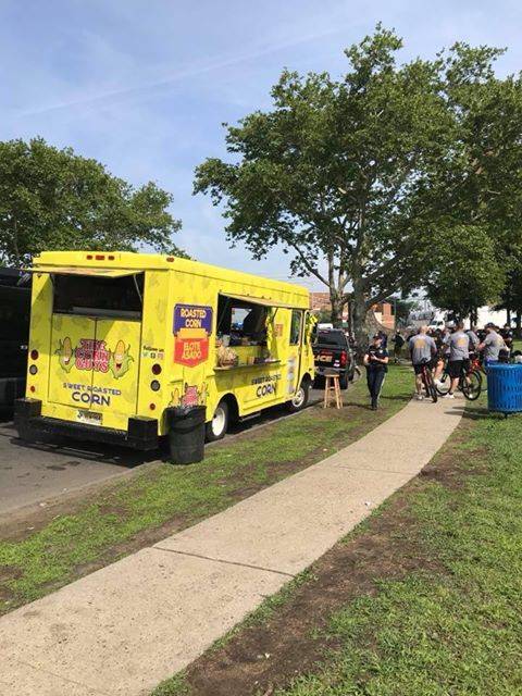 The Corn Guys | restaurant | 9002 Bergenline Ave, North Bergen, NJ 07047, USA | 2015386555 OR +1 201-538-6555