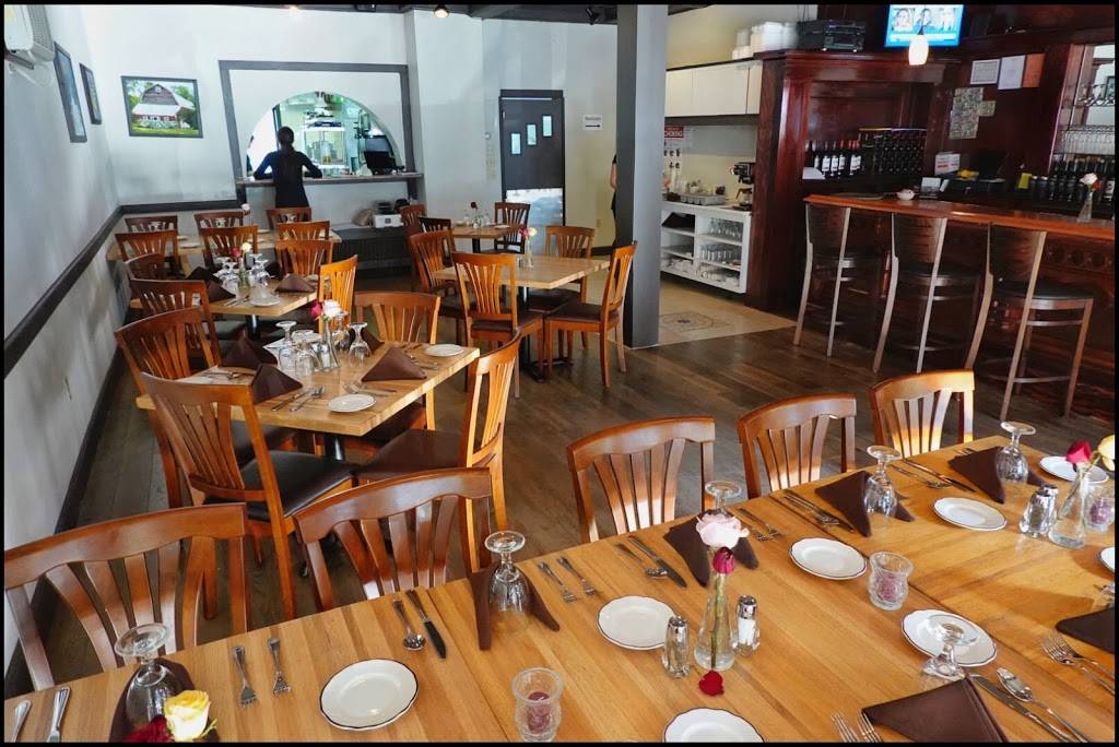 Luna Restaurant | restaurant | 2477 Main St, Lake Placid, NY 12946, USA | 5183025180 OR +1 518-302-5180