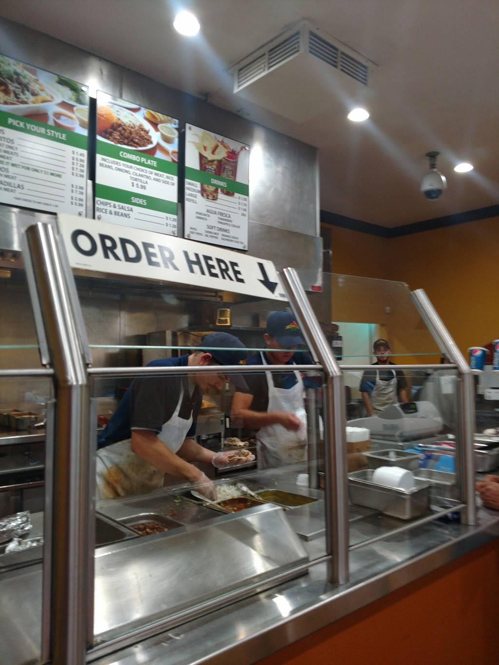 Vics Tacos | restaurant | 10731 La Mirada Blvd, Whittier, CA 90604, USA | 5629410408 OR +1 562-941-0408