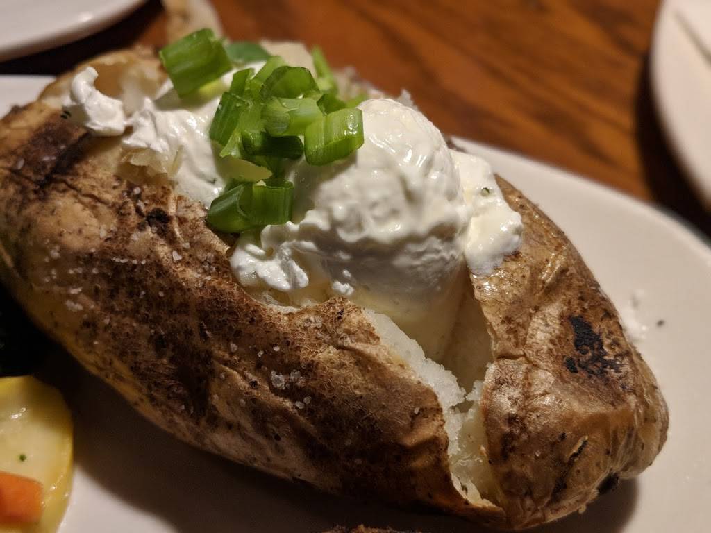 Outback Steakhouse | restaurant | 925 U.S. 9, Queensbury, NY 12804, USA | 5187924014 OR +1 518-792-4014