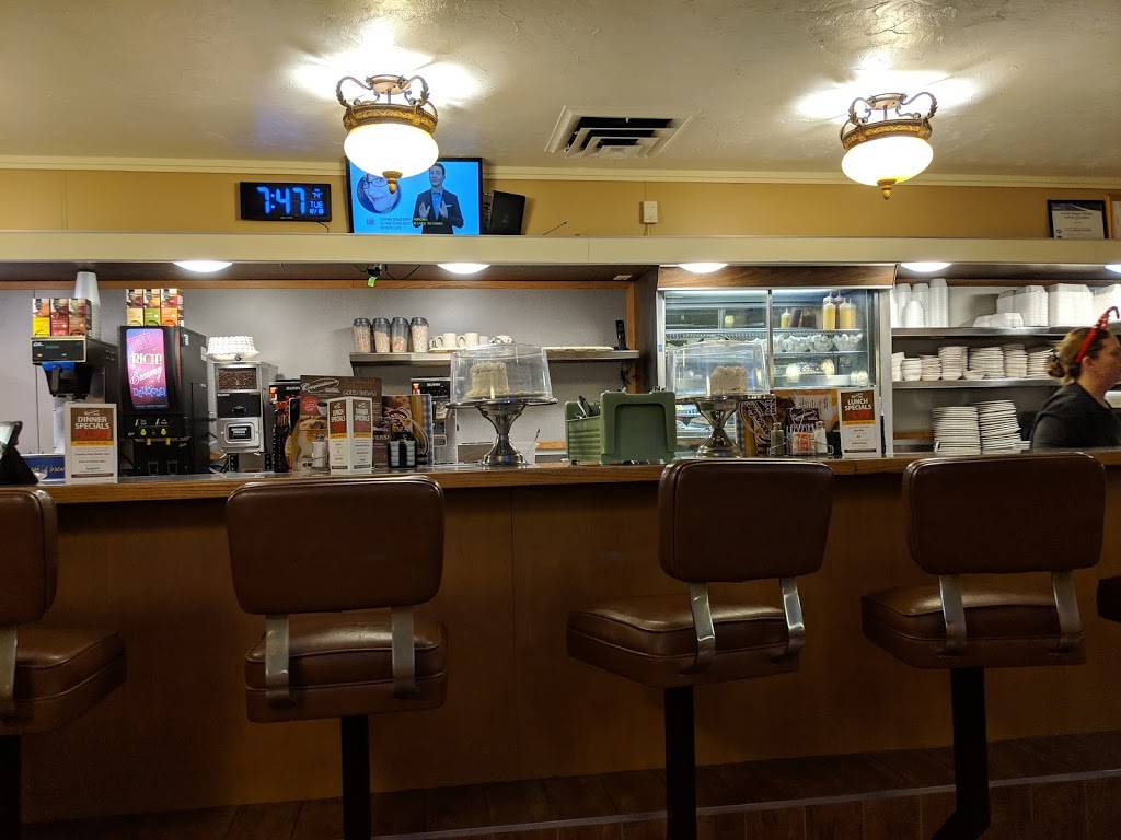 Copperstones of Waterford | restaurant | 4631 Highland Rd, Waterford Twp, MI 48328, USA | 2486743155 OR +1 248-674-3155