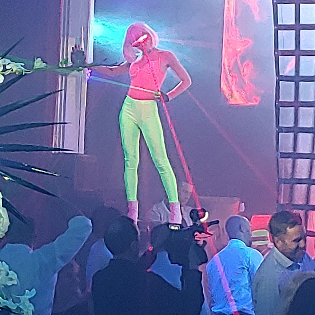 Golden Gates Restaurant | restaurant | 11058 Rennard St, Philadelphia, PA 19116, USA | 2156779337 OR +1 215-677-9337