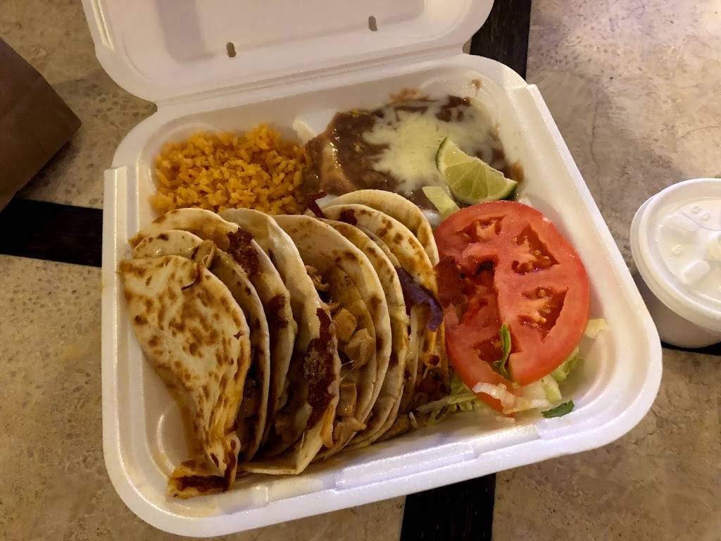 El Tejado Mexican Grill | restaurant | 6411 N Central Ave, Chicago, IL 60646, USA | 7736312101 OR +1 773-631-2101