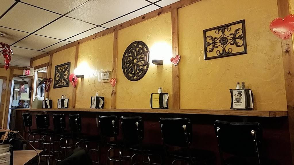 Pizza House | restaurant | 2409 Sheridan Rd, Zion, IL 60099, USA | 8478724868 OR +1 847-872-4868