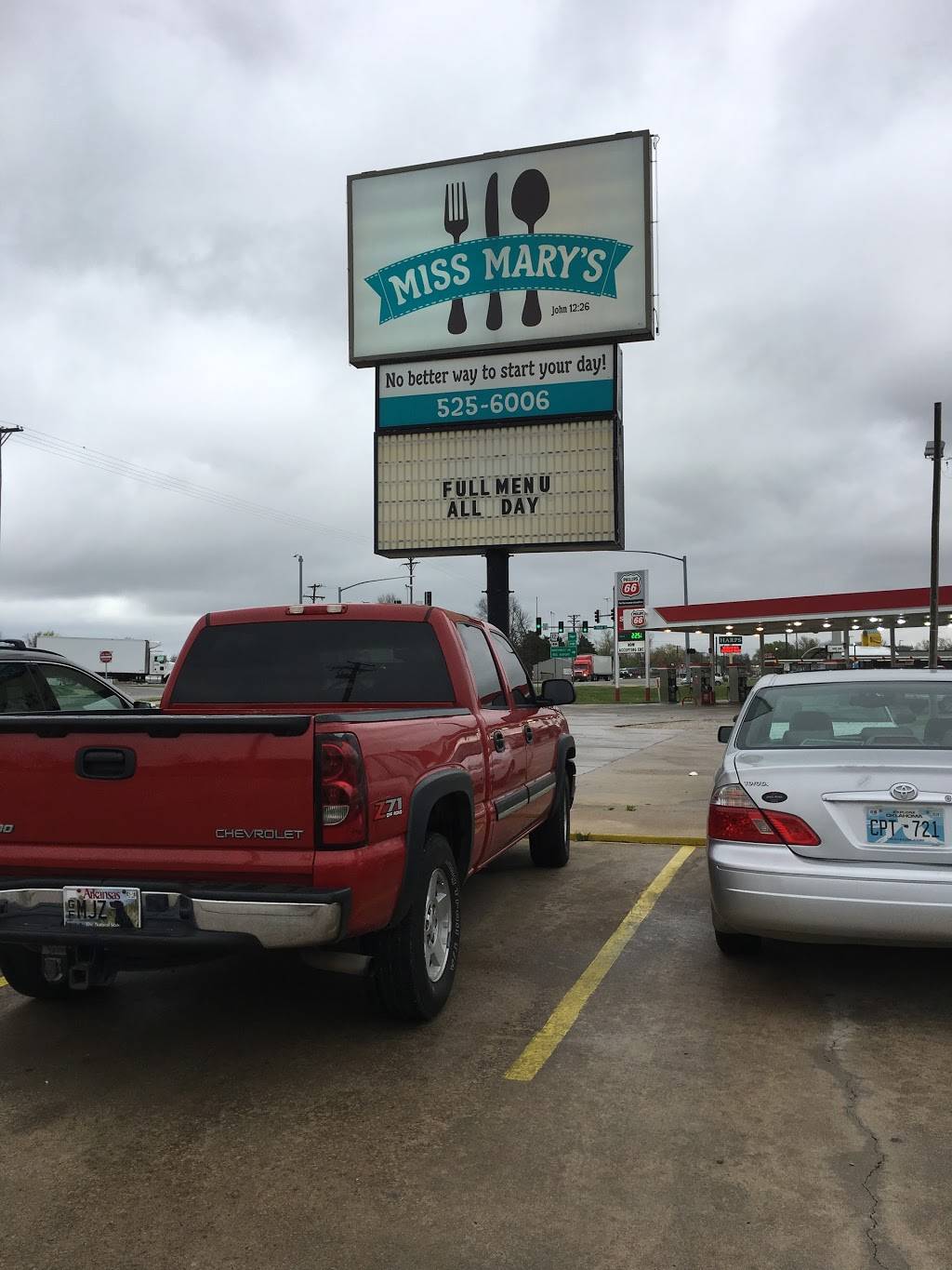 Miss Marys | restaurant | 468 S Gentry Blvd, Gentry, AR 72734, USA | 4795256006 OR +1 479-525-6006