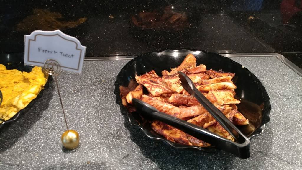 Casablanca | restaurant | 17800 W Bluemound Rd, Brookfield, WI 53045, USA | 2622616000 OR +1 262-261-6000