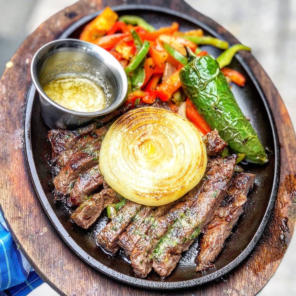 Cyclone Anayas Mexican Kitchen | restaurant | 800 Town and Country Blvd, Houston, TX 77024, USA | 7134611300 OR +1 713-461-1300