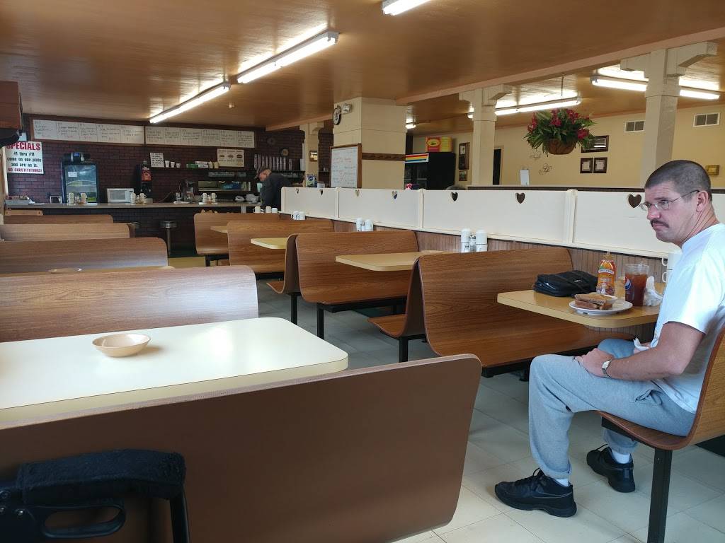 Kirks Restaurant | restaurant | 8430 Ravenna Ave SE, Waynesburg, OH 44688, USA | 3308662259 OR +1 330-866-2259