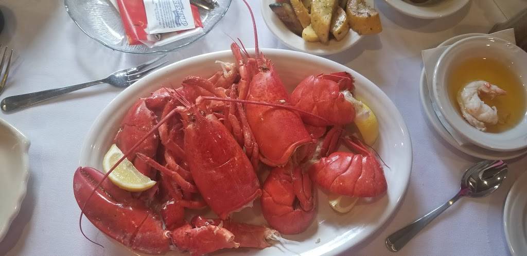 Common Market Restaurants | restaurant | 97 Willard St, Quincy, MA 02169, USA | 6177739532 OR +1 617-773-9532