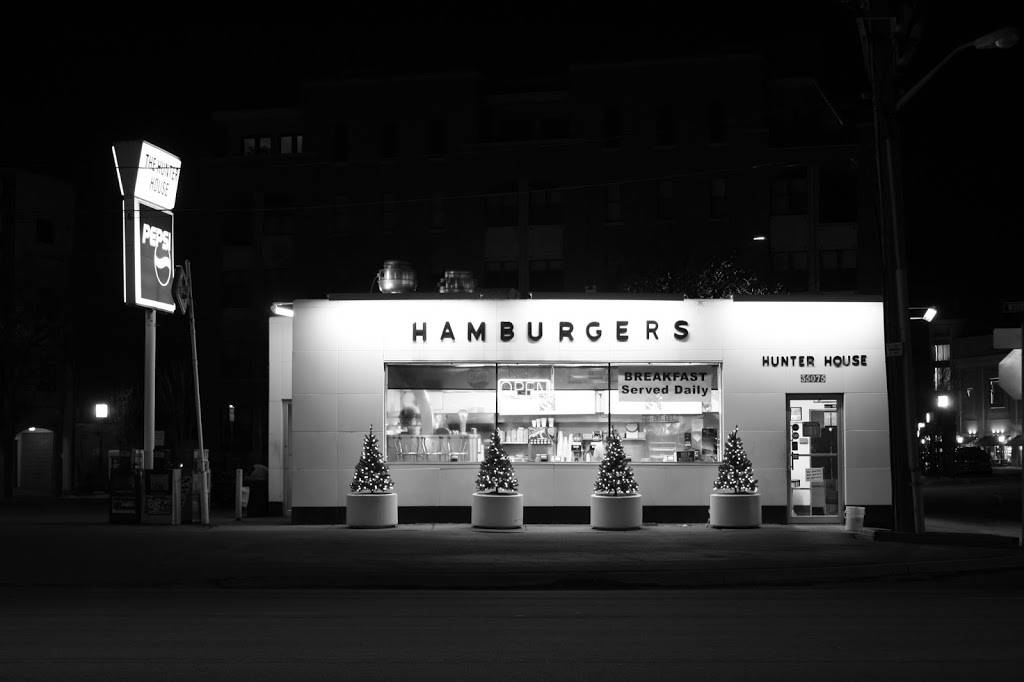Hunter House Hamburgers | restaurant | 35075 Woodward Ave, Birmingham, MI 48009, USA | 2486467121 OR +1 248-646-7121