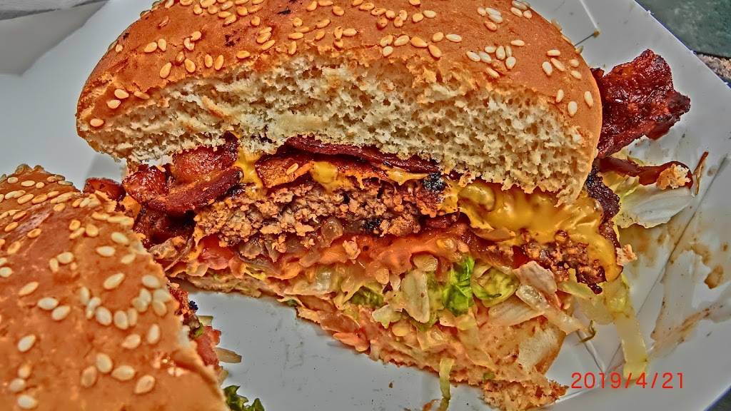 San Diego Burger Co. | restaurant | 879 W Harbor Dr g, San Diego, CA 92101, USA | 6192397901 OR +1 619-239-7901