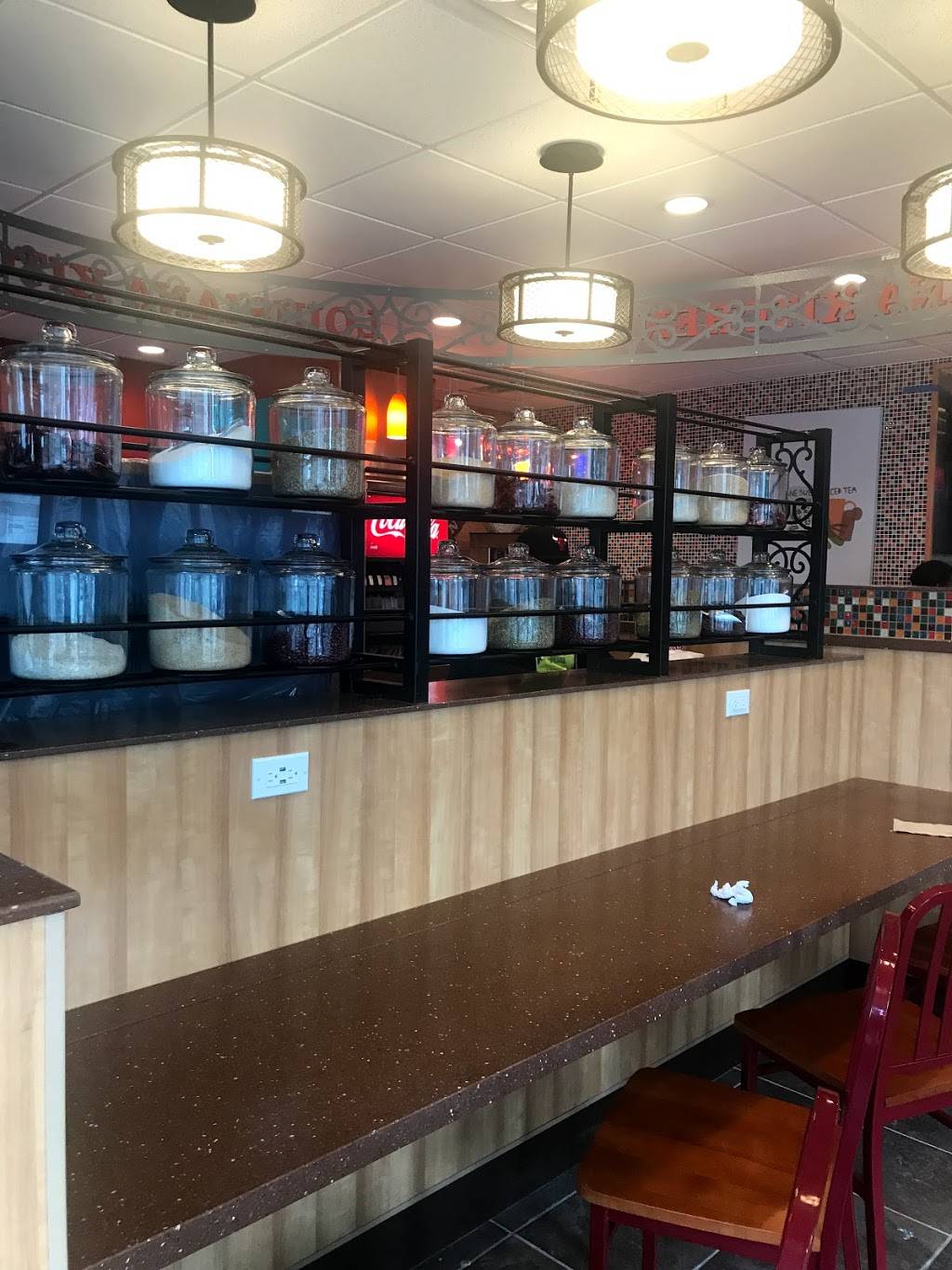 Popeyes Louisiana Kitchen | restaurant | 1555 W Division St, Chicago, IL 60642, USA | 7739047328 OR +1 773-904-7328