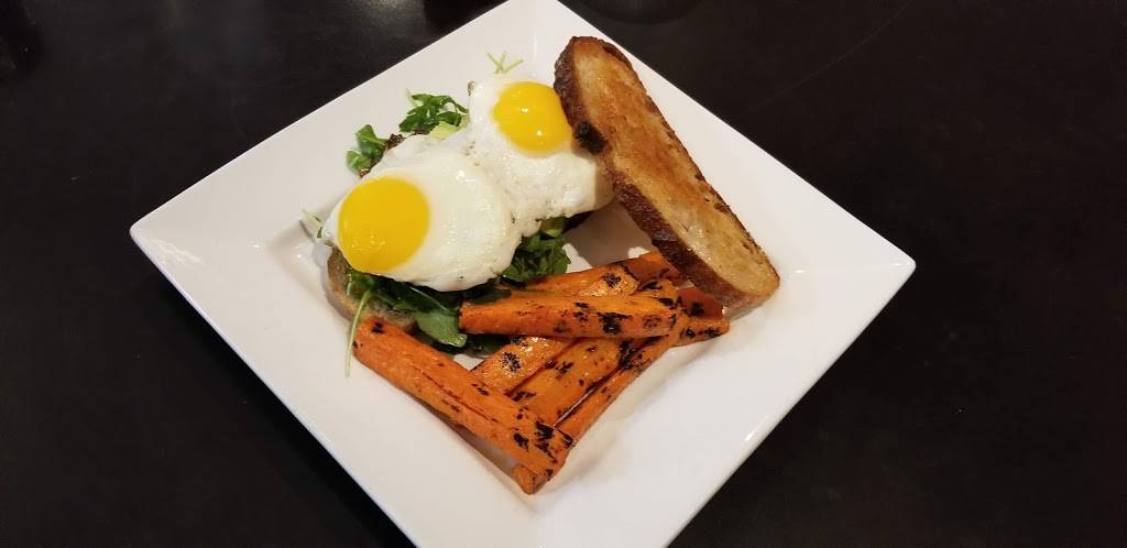 Roosters Kitchen | restaurant | 888 Massachusetts Ave, Indianapolis, IN 46204, USA | 3174262020 OR +1 317-426-2020