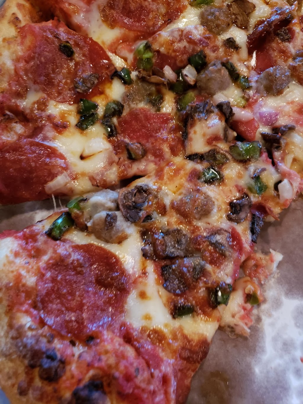 Village Inn of St. Ignace | restaurant | 250 N State St, St Ignace, MI 49781, USA | 9066439511 OR +1 906-643-9511