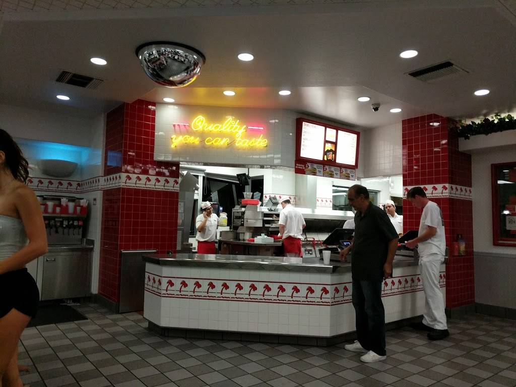 In-N-Out Burger | restaurant | 26482 Towne Centre Dr, Foothill Ranch, CA 92610, USA | 8007861000 OR +1 800-786-1000