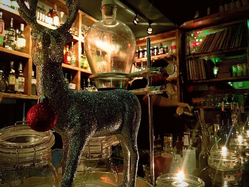 Captain Gregorys | restaurant | 804 N Henry St, Alexandria, VA 22314, USA | 5716594934 OR +1 571-659-4934