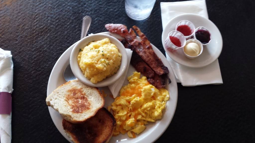 Stone Soup Café & Market | restaurant | 993 Cooper St, Memphis, TN 38104, USA | 9019225314 OR +1 901-922-5314