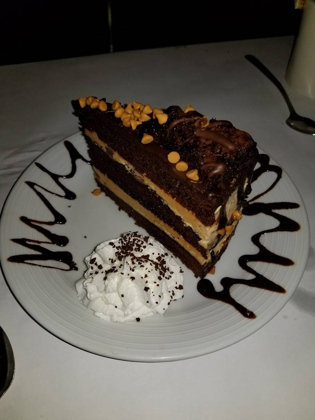 Runyons | restaurant | 3928 Merrick Rd, Seaford, NY 11783, USA | 5162212112 OR +1 516-221-2112