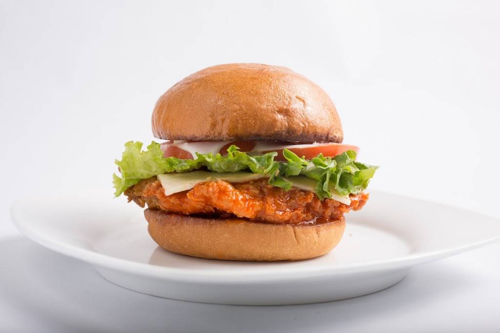 Huey Magoos Chicken Tenders - Oviedo | restaurant | 4293 Alafaya Trail, Oviedo, FL 32765, USA | 4079770213 OR +1 407-977-0213