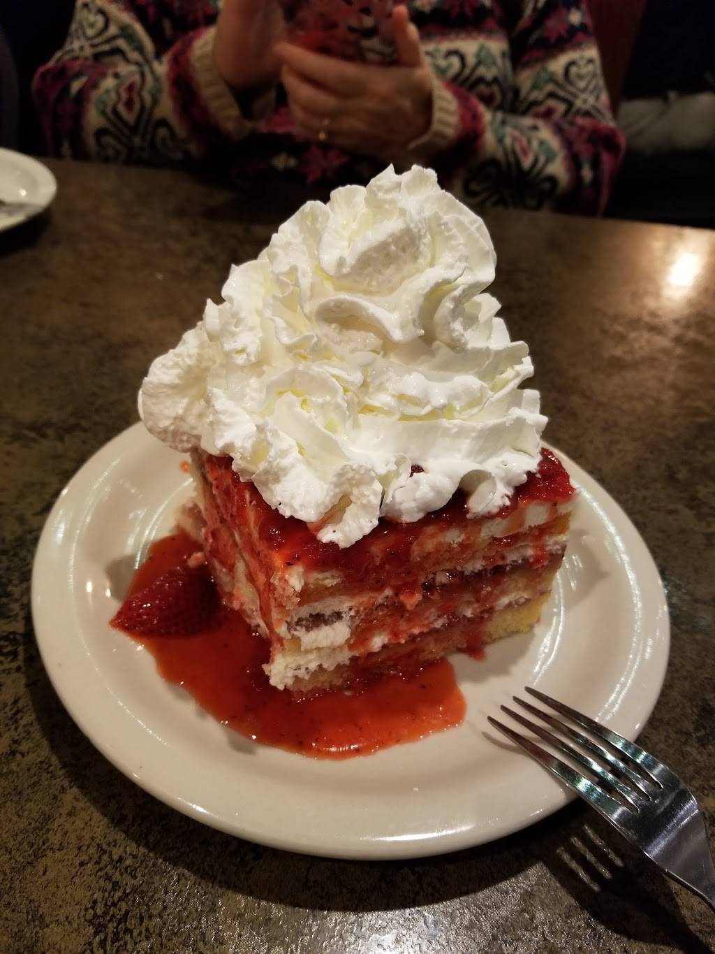 Ninos Italian Restaurant | restaurant | 32652 Center Ridge Rd, North Ridgeville, OH 44039, USA | 4403539580 OR +1 440-353-9580