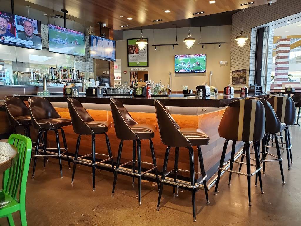 Wahlburgers | restaurant | 100 Robinson Centre Dr Suite 2550, Pittsburgh, PA 15205, USA | 4127449089 OR +1 412-744-9089